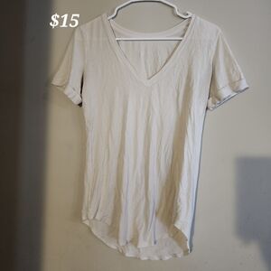 Lululemon Athletica Cream Fitted Short Sleeve Tee